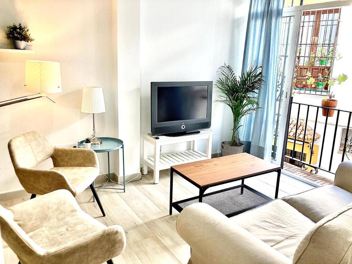 Acogedor Apt 8Pax 4Bdr 2Bth- Cozyhomesevilla2 Exterior foto