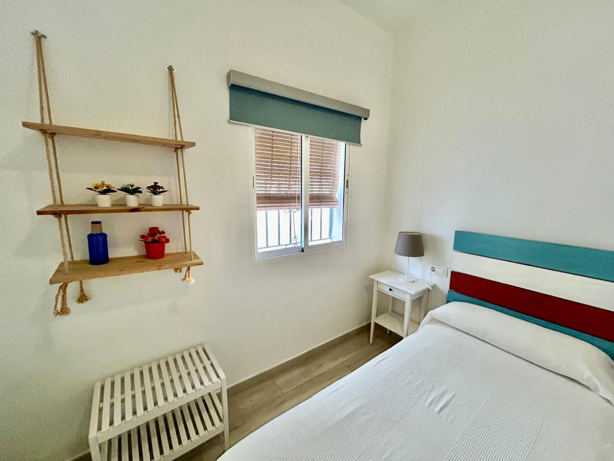 Acogedor Apt 8Pax 4Bdr 2Bth- Cozyhomesevilla2 Exterior foto
